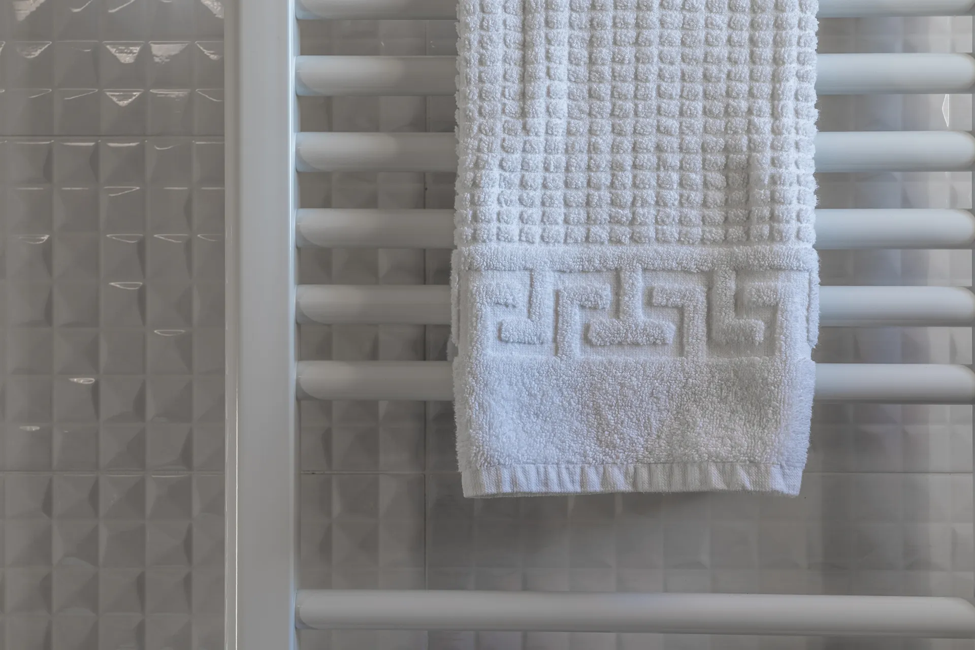Cold Radiators, Cold Spots and Air Locks